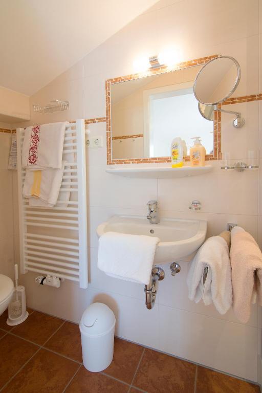 Haus Christl Reit Im Winkl, Kostenloser Parkplatz, 5 Minuten Zum Ortszentrum, Ruhige Lage, Wlan Экстерьер фото